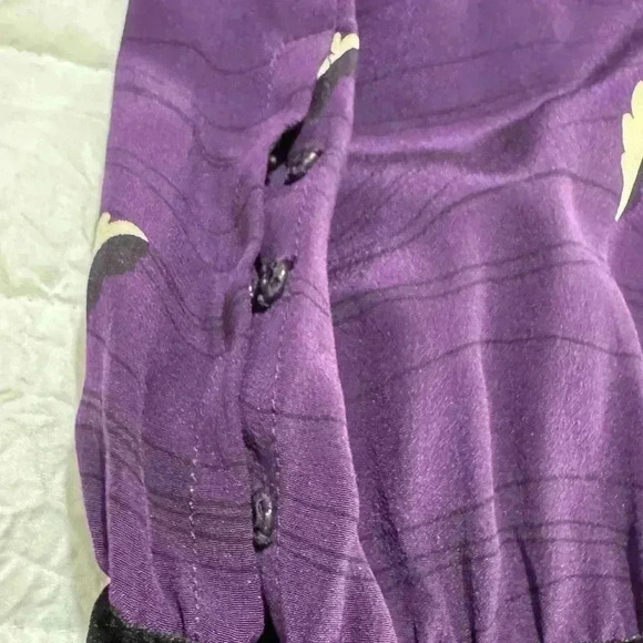 Juicy Couture Women’s Long Sleeve 100% Silk Purple Dress Feather Trimmed Sz 8 - Picture 4 of 8